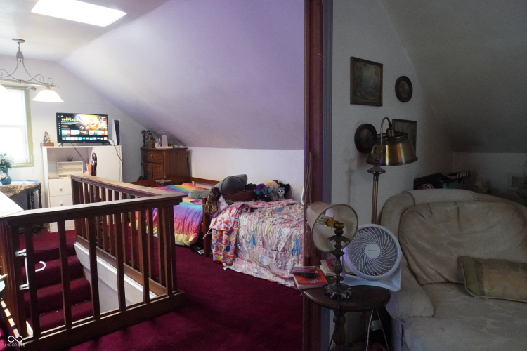 Listing Image 18