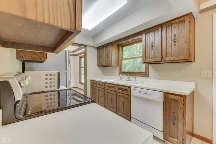 Listing Image 23