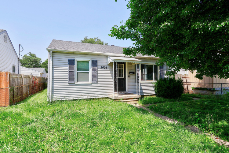 Listing Image 3