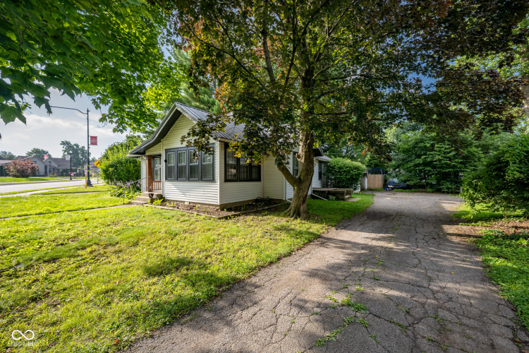 Listing Image 5
