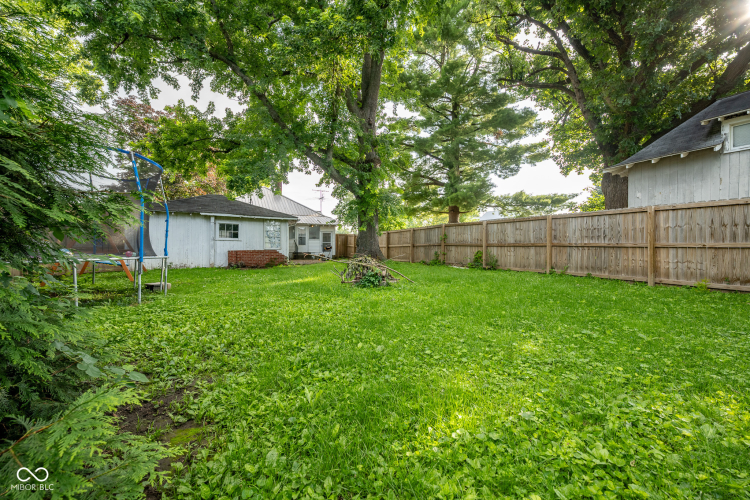 Listing Image 42