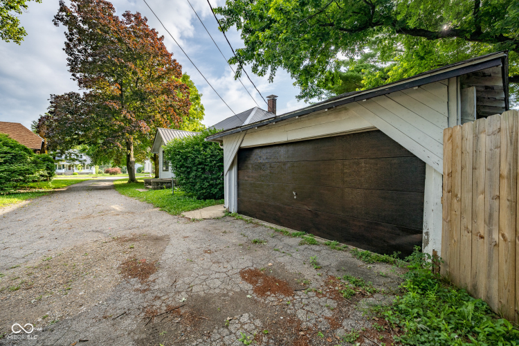 Listing Image 46