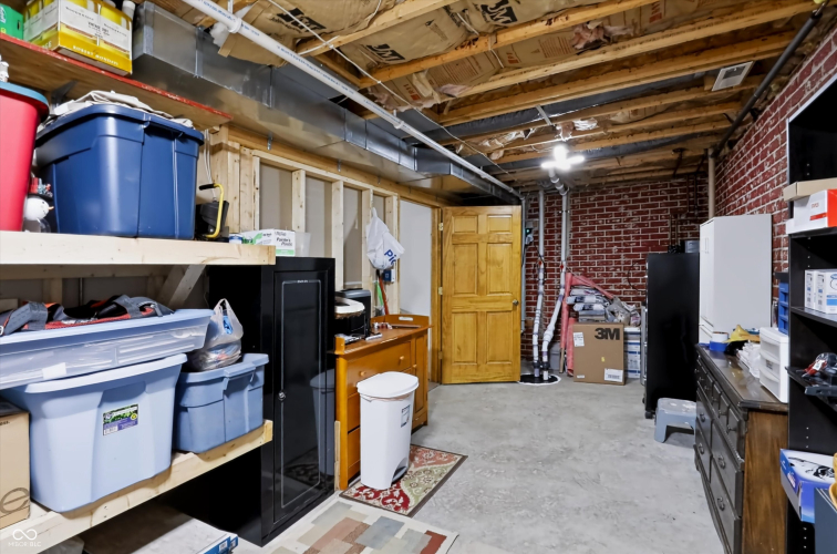 Listing Image 36