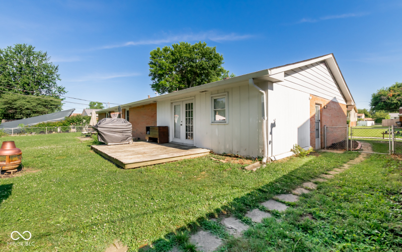 Listing Image 15