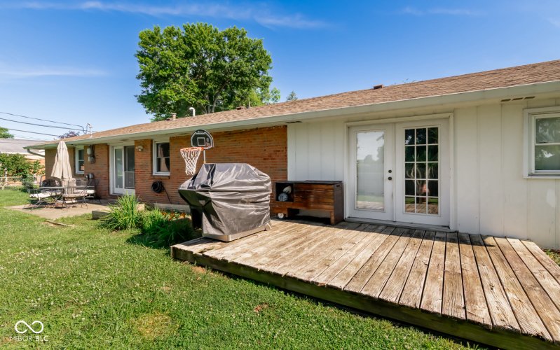 Listing Image 19