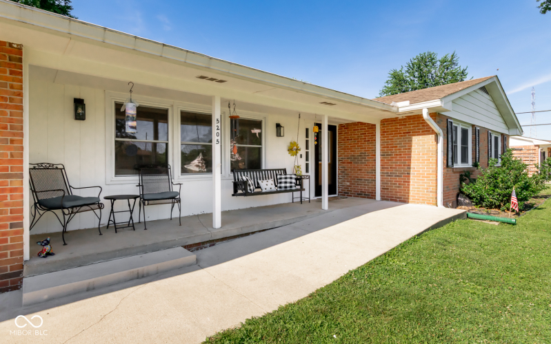 Listing Image 9