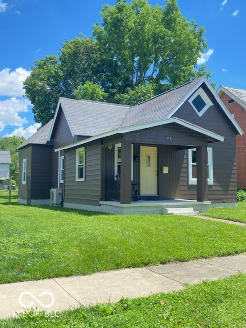 Listing Image 4