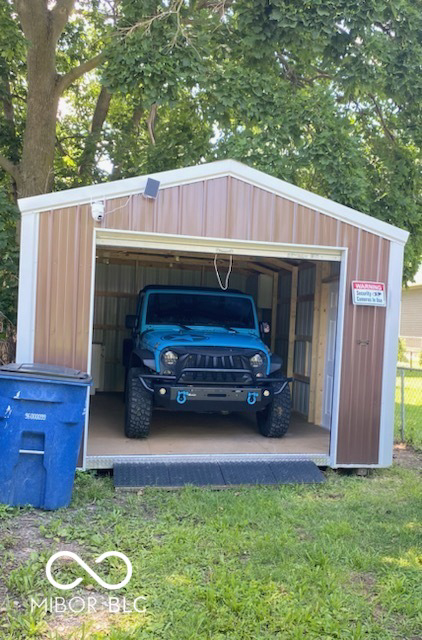 Listing Image 8