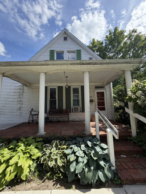 Listing Image 2