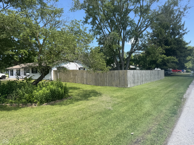 Listing Image 8