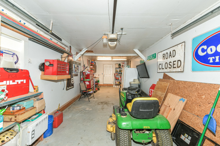 Listing Image 19