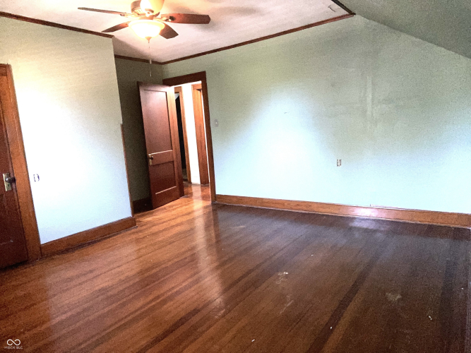 Listing Image 38