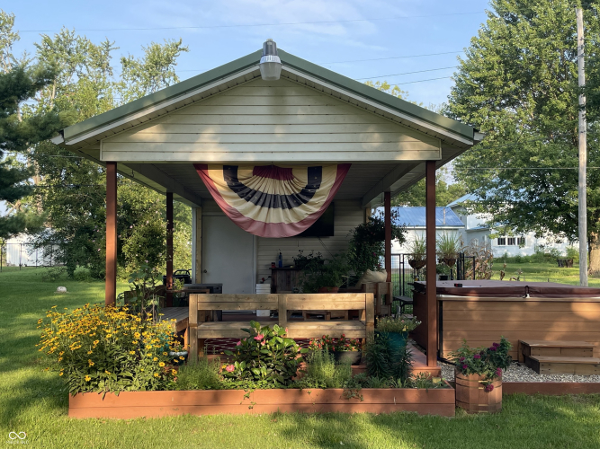 Listing Image 76