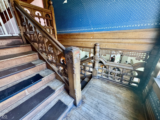 Listing Image 16