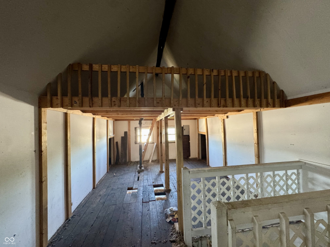 Listing Image 37