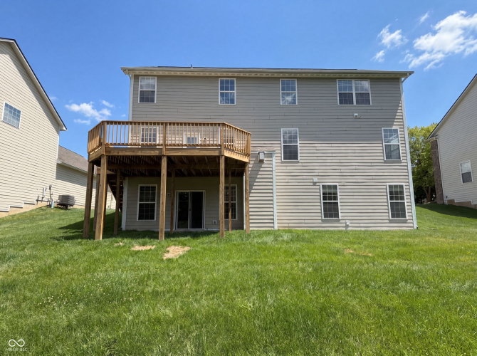 Listing Image 5