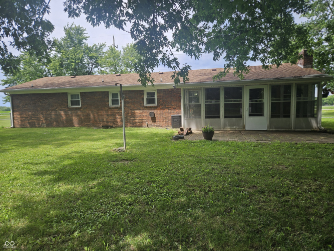 Listing Image 5