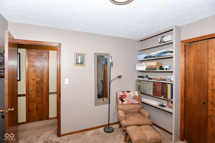 Listing Image 27