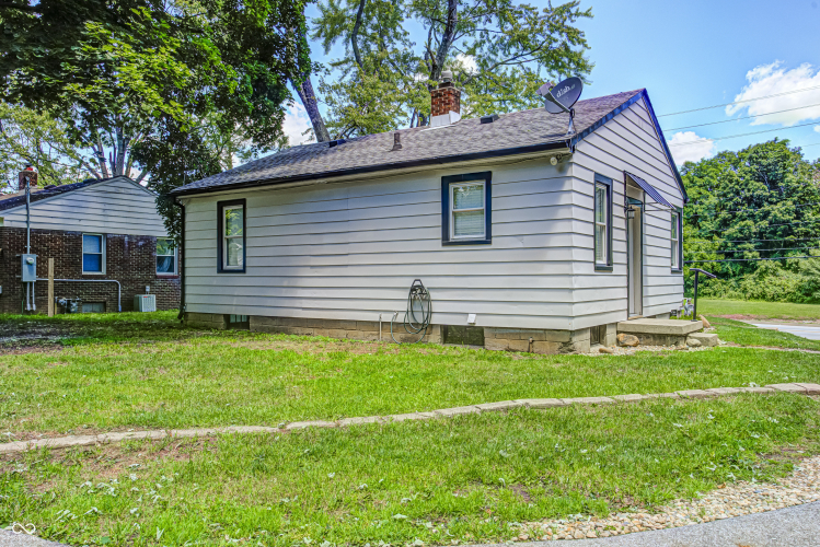 Listing Image 32