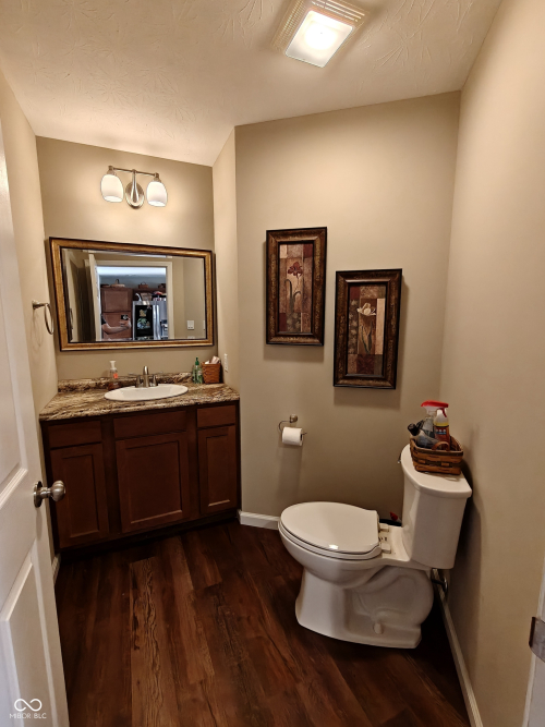 Listing Image 15
