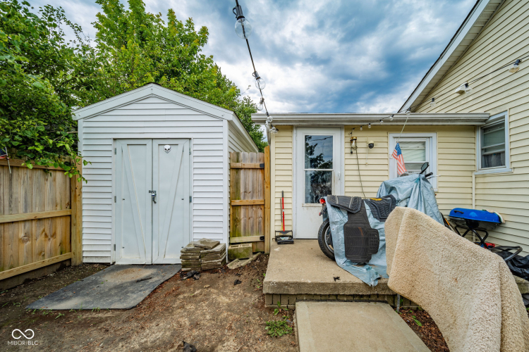 Listing Image 28