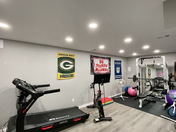 Listing Image 16