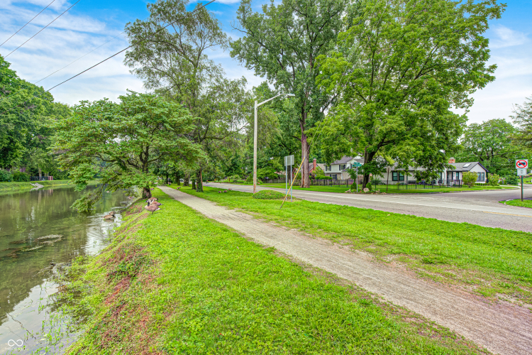 Listing Image 53