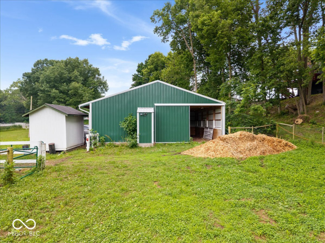 Listing Image 42