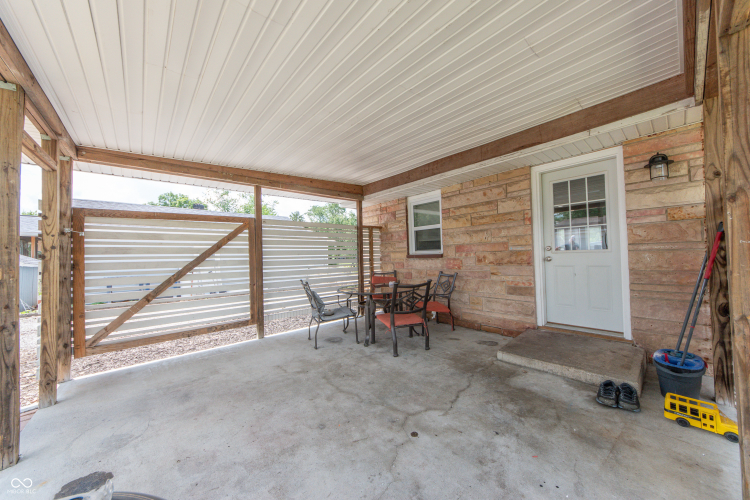 Listing Image 28