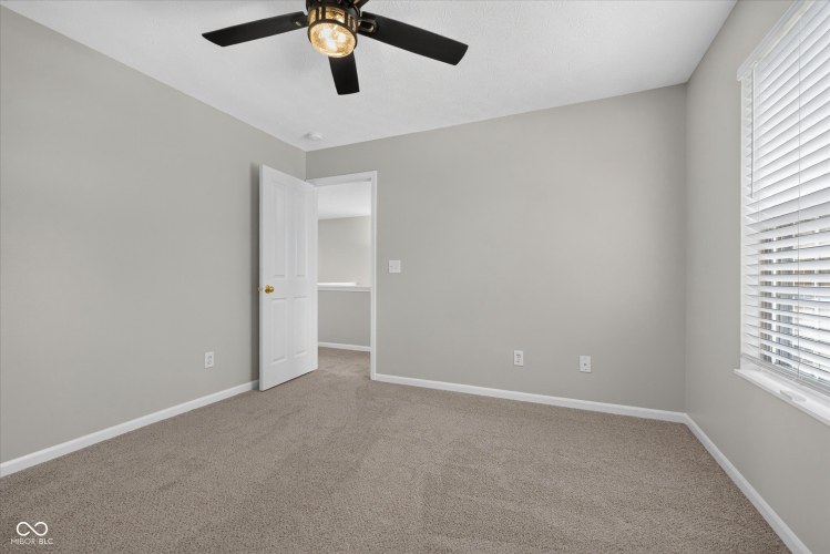 Listing Image 37
