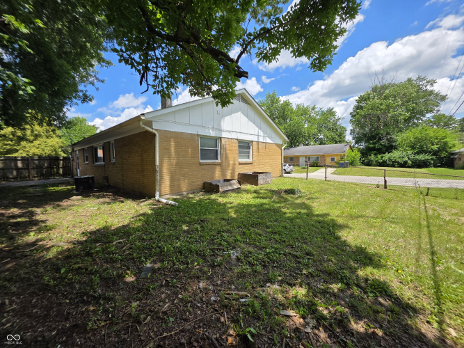 Listing Image 18