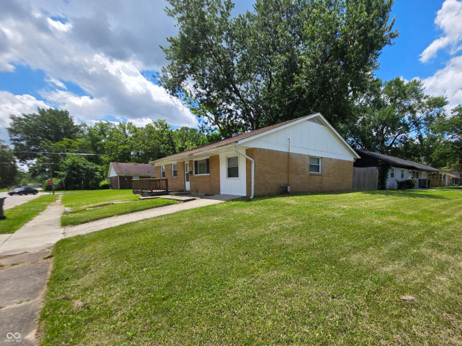 Listing Image 3
