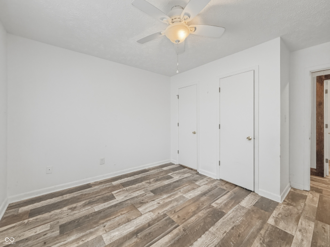 Listing Image 27
