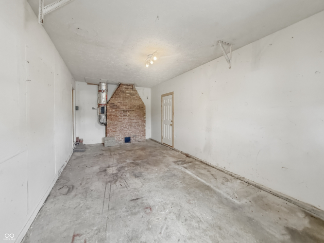 Listing Image 36