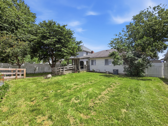 Listing Image 9