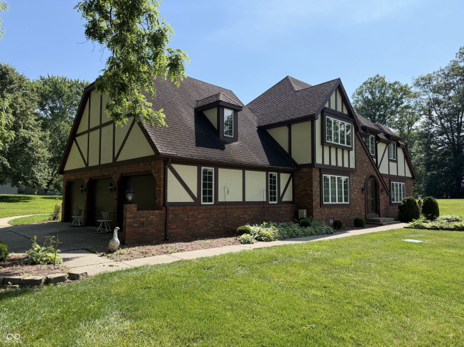 Listing Image 11
