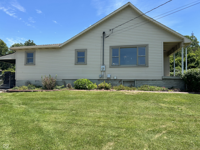Listing Image 4