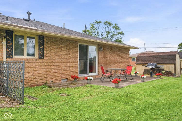 Listing Image 17
