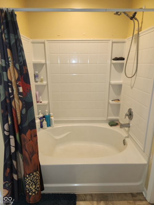 Listing Image 15