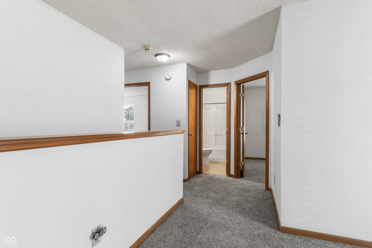Listing Image 26