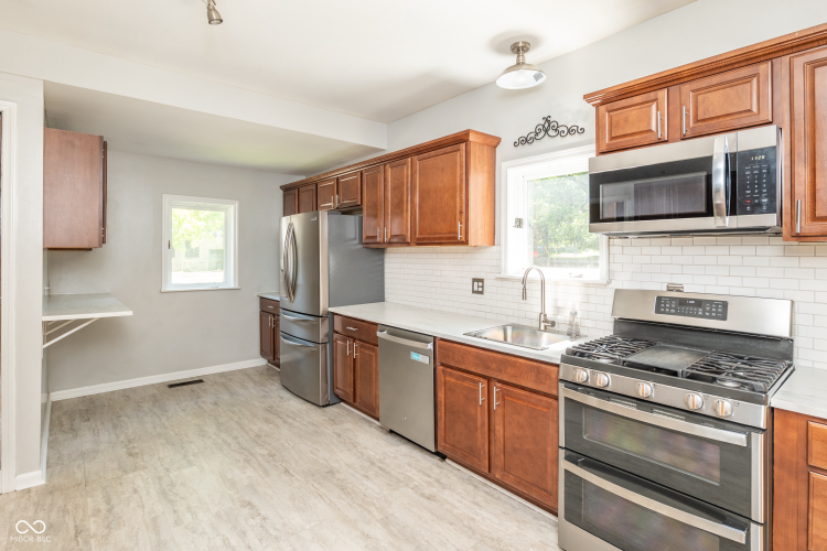 Listing Image 13