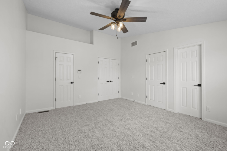 Listing Image 24