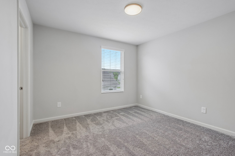 Listing Image 56