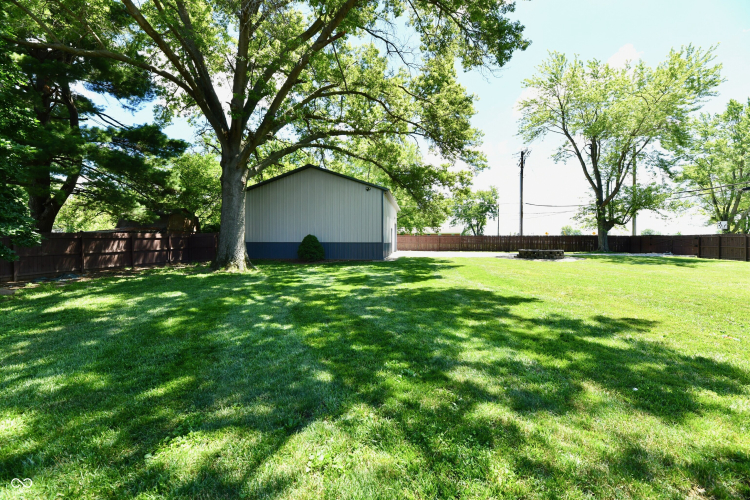 Listing Image 11