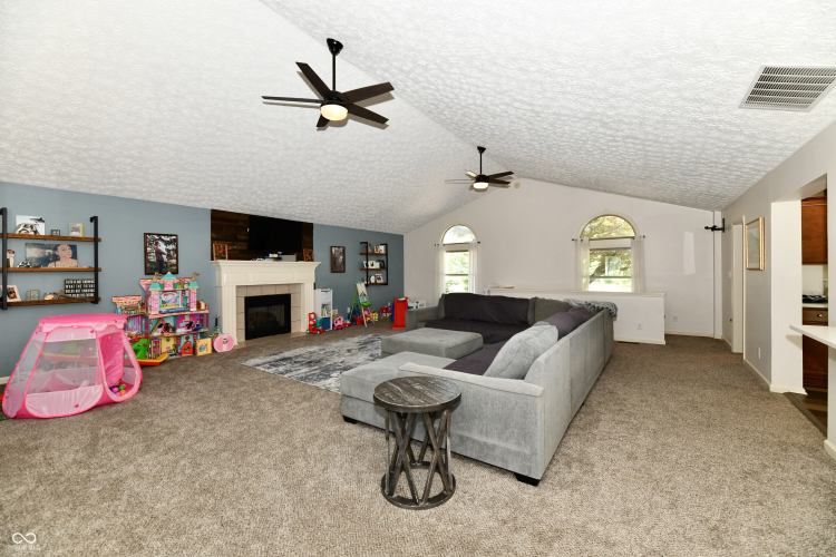 Listing Image 24