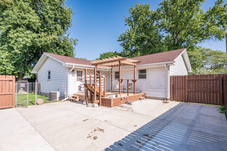 Listing Image 7