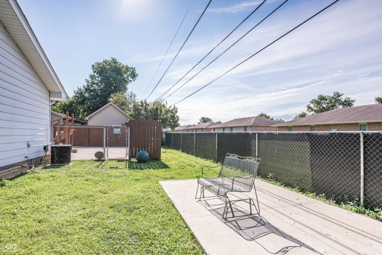 Listing Image 10