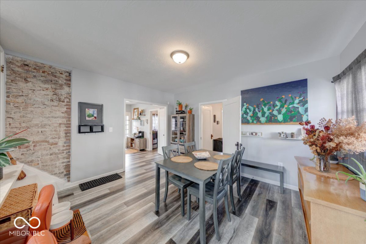 Listing Image 13