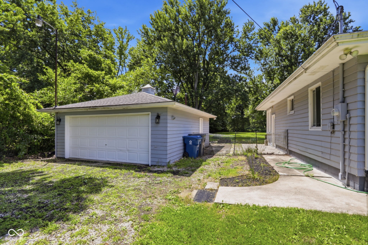 Listing Image 30