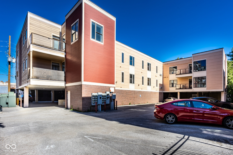 Listing Image 18